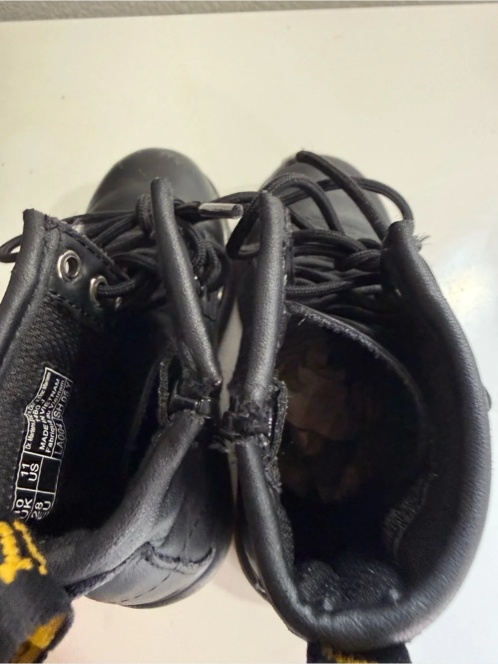 Dr. Martens youth lace